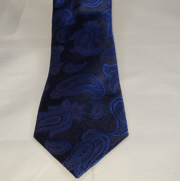 Jos A. Bank Other - 🌴 Men's Luxury Silk Tie By Jos A. Bank